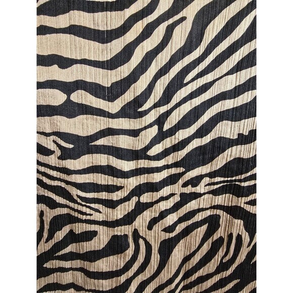 Diane Von Furstenberg 100% silk short sleeve v neck top size 6 - Picture 5 of 6